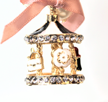 Load image into Gallery viewer, Carousel, Carousel Key chain,