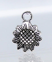Load image into Gallery viewer, Daisy, Sunflower, Flower Charm