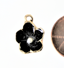 Load image into Gallery viewer, Flower Charm, Blossom Charms,