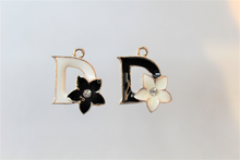 Load image into Gallery viewer, D charms, Rhinestone Charm, Fashion Charm