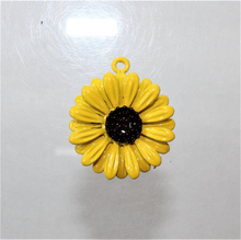 Load image into Gallery viewer, Daisy, Daisy Charms, Sunflower, Daisies, Flower Charm