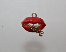 Load image into Gallery viewer, Lips, Small