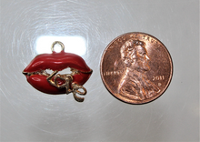Load image into Gallery viewer, Lips, Small