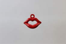 Load image into Gallery viewer, Lips, Small