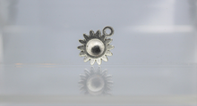 Load image into Gallery viewer, Daisy, Sunflower, Flower Charms