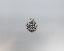 Load image into Gallery viewer, Daisy, Sunflower, Flower Charms