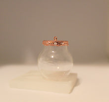 Load image into Gallery viewer, Crowns for 30 mm Glass Globes