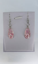 Load image into Gallery viewer, Pink Oval Pressed Flower Earrings, dried flower earrings, botanical earrings, confetti earrings, terrarium earrings