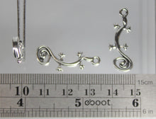 Load image into Gallery viewer, Lizard, Iguana, Gecko Charms