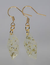 Load image into Gallery viewer, Earrings, White Flower Earrings Polygon, Unique Handmade Gift