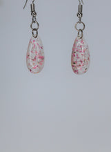 Load image into Gallery viewer, Pink Oval Pressed Flower Earrings, dried flower earrings, botanical earrings, confetti earrings, terrarium earrings