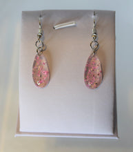 Load image into Gallery viewer, Pink Oval Pressed Flower Earrings, dried flower earrings, botanical earrings, confetti earrings, terrarium earrings
