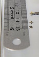 Load image into Gallery viewer, Nail Decals, Clover - 10 Decals for 99 cents