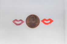 Load image into Gallery viewer, Lips Cabochon,