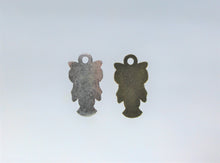 Load image into Gallery viewer, Owl Charms, Bronze or Silver Owl Charms, These Owl charms have huge eyes. Check them out.