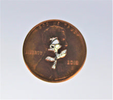 Load image into Gallery viewer, Nail Charms, Rose Bud - 5 Pieces for 99 Cents