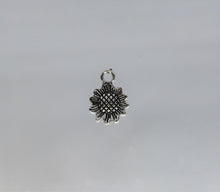 Load image into Gallery viewer, Daisy, Sunflower, Flower Charm