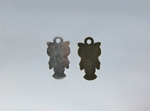 Load image into Gallery viewer, Owl Charms, Bronze or Silver Owl Charms, These Owl charms have huge eyes. Check them out.