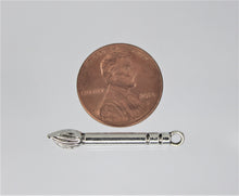 Load image into Gallery viewer, Paint brush Charms, These paint brushes are ready to color your world. Check them out