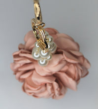 Load image into Gallery viewer, Flower Key chain, Camilla Key Chain, Pearl Key Chain