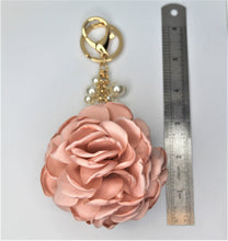 Load image into Gallery viewer, Flower Key chain, Camilla Key Chain, Pearl Key Chain