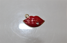 Load image into Gallery viewer, Lips, Small, Rhinestone
