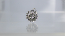Load image into Gallery viewer, Daisy, Sunflower, Flower Charm
