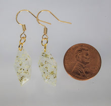Load image into Gallery viewer, Earrings, White Flower Earrings Polygon, Unique Handmade Gift
